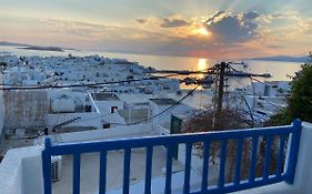 Elenitas Town House With Veranda And Sea View